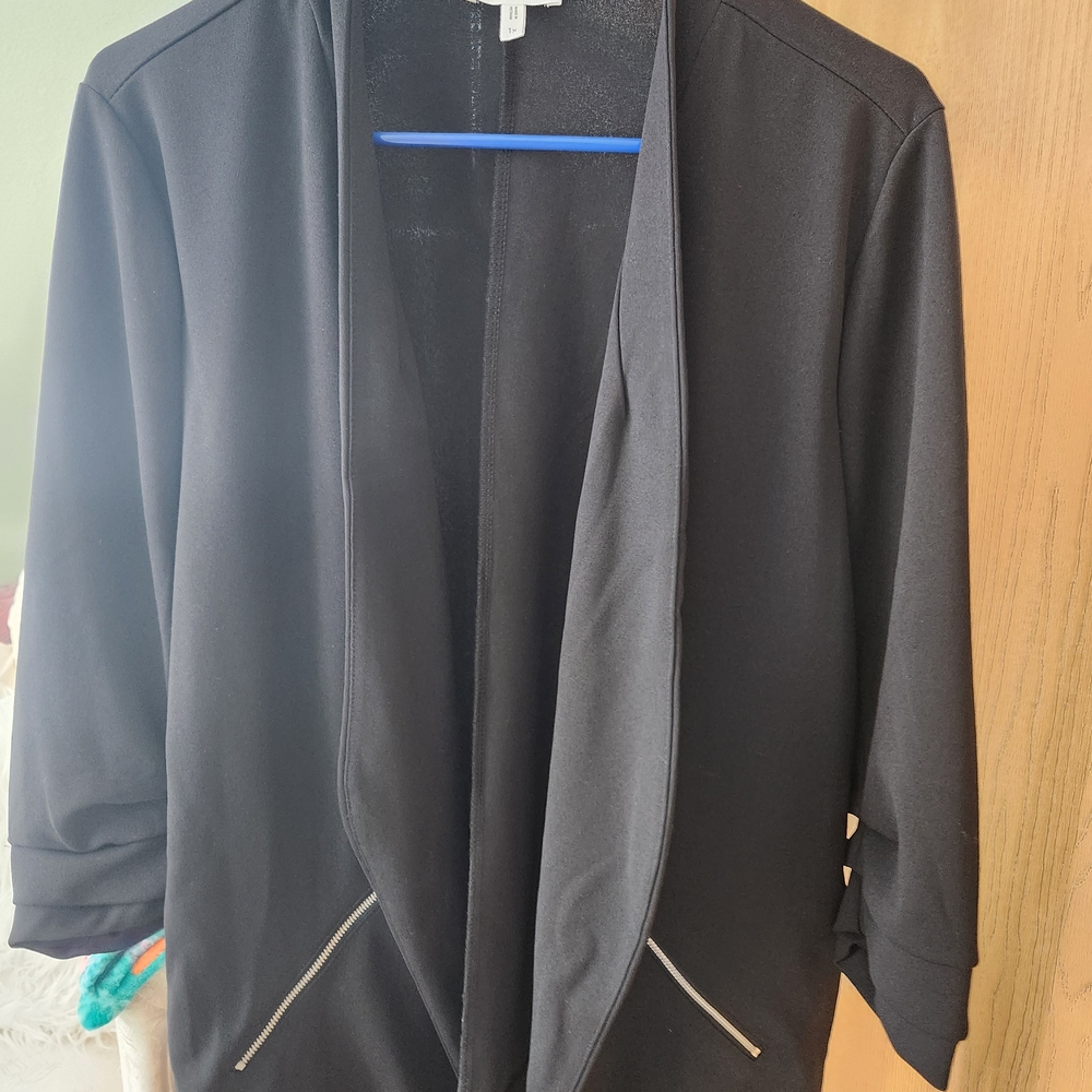 Maurices Elegant Black Open Blazer with Zip Details